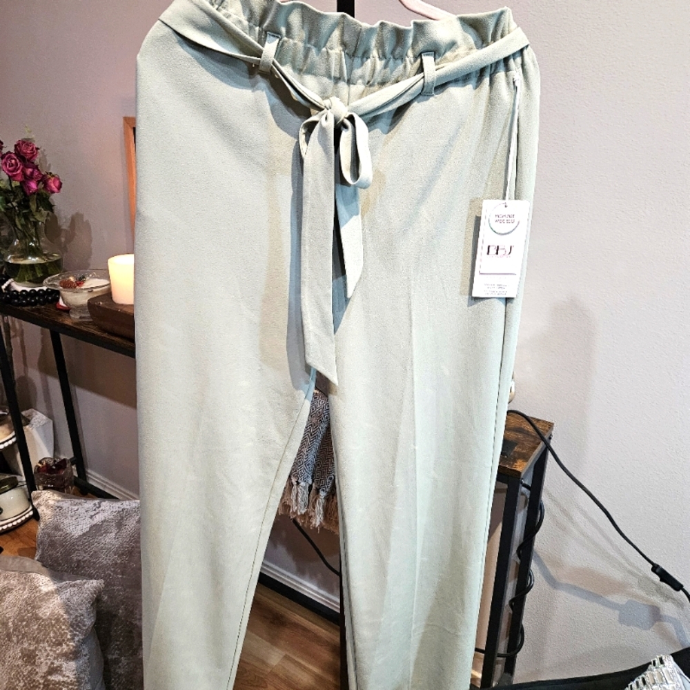 SAGE GREEN PANTS NWT